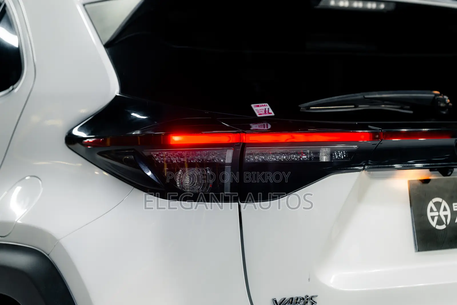 Toyota Yaris Cross 1.5 Hybrid FWD 2021 Pearl