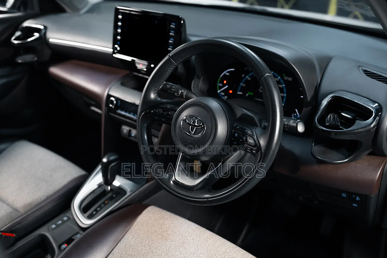 Toyota Yaris Cross 1.5 Hybrid FWD 2021 Pearl
