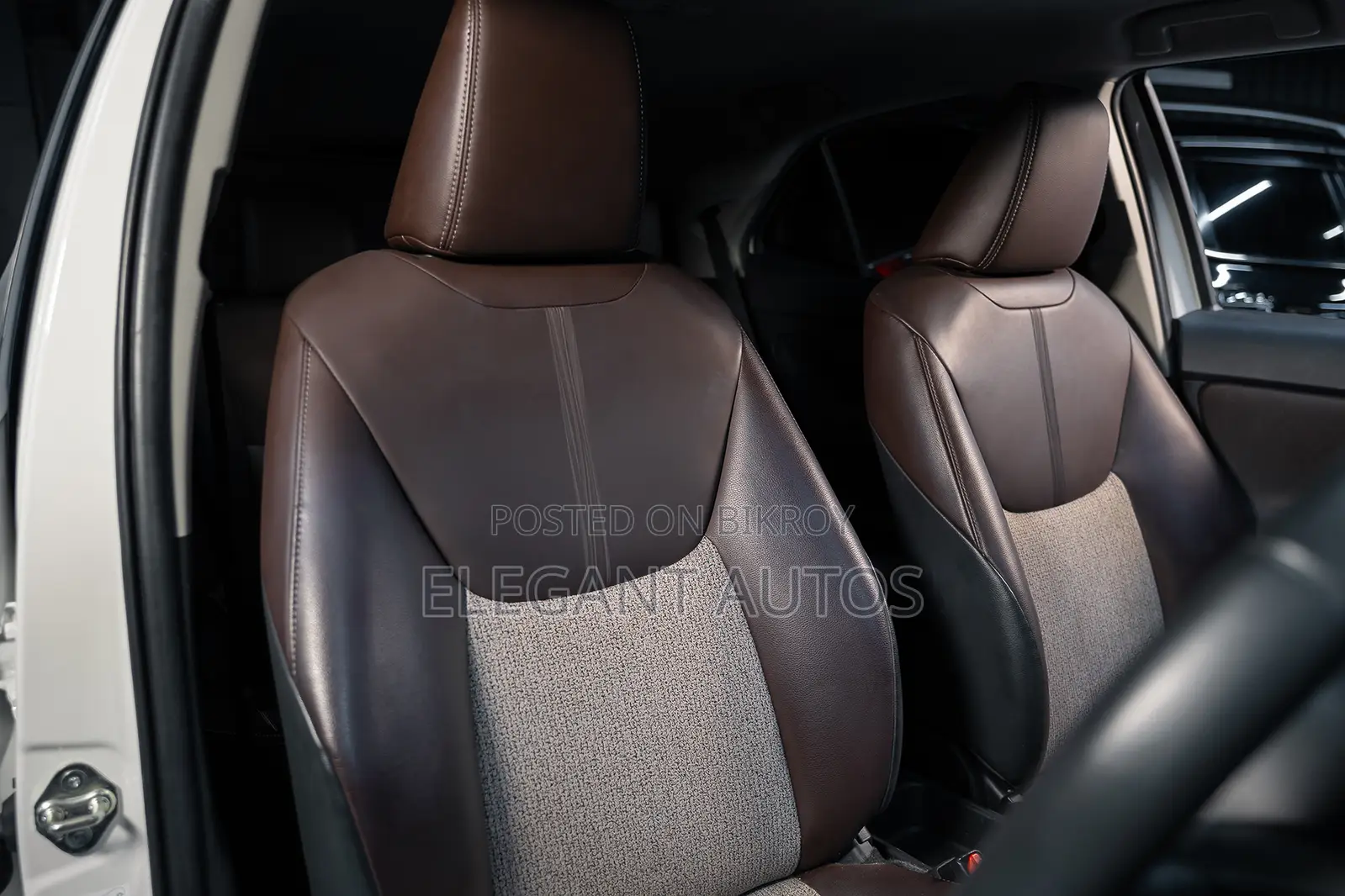Toyota Yaris Cross 1.5 Hybrid FWD 2021 Pearl