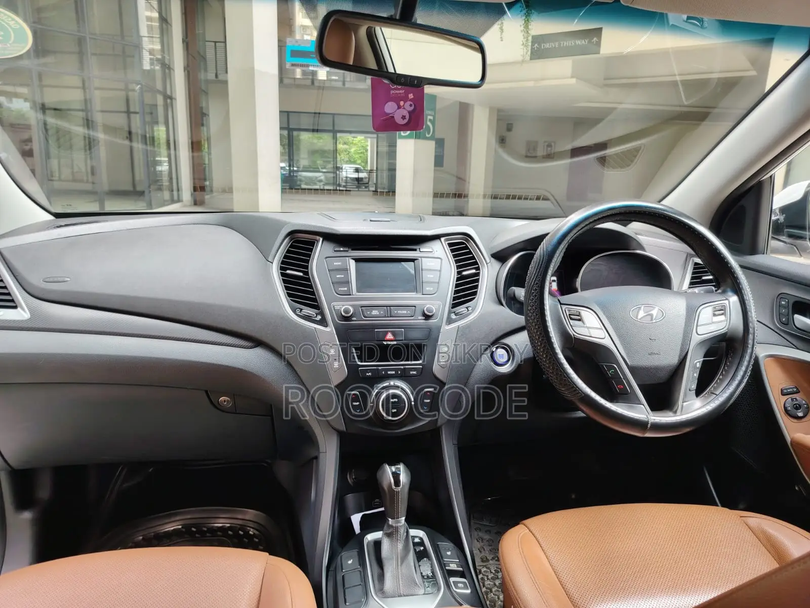 Hyundai Santa Fe 2017 White