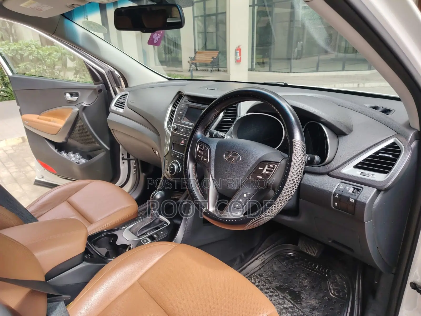 Hyundai Santa Fe 2017 White