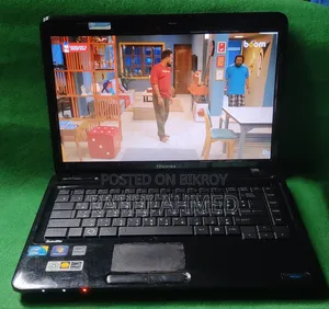 Laptop Toshiba 4GB Intel Core i3 HDD 320GB