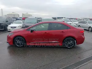 Toyota Corolla 2022 Red