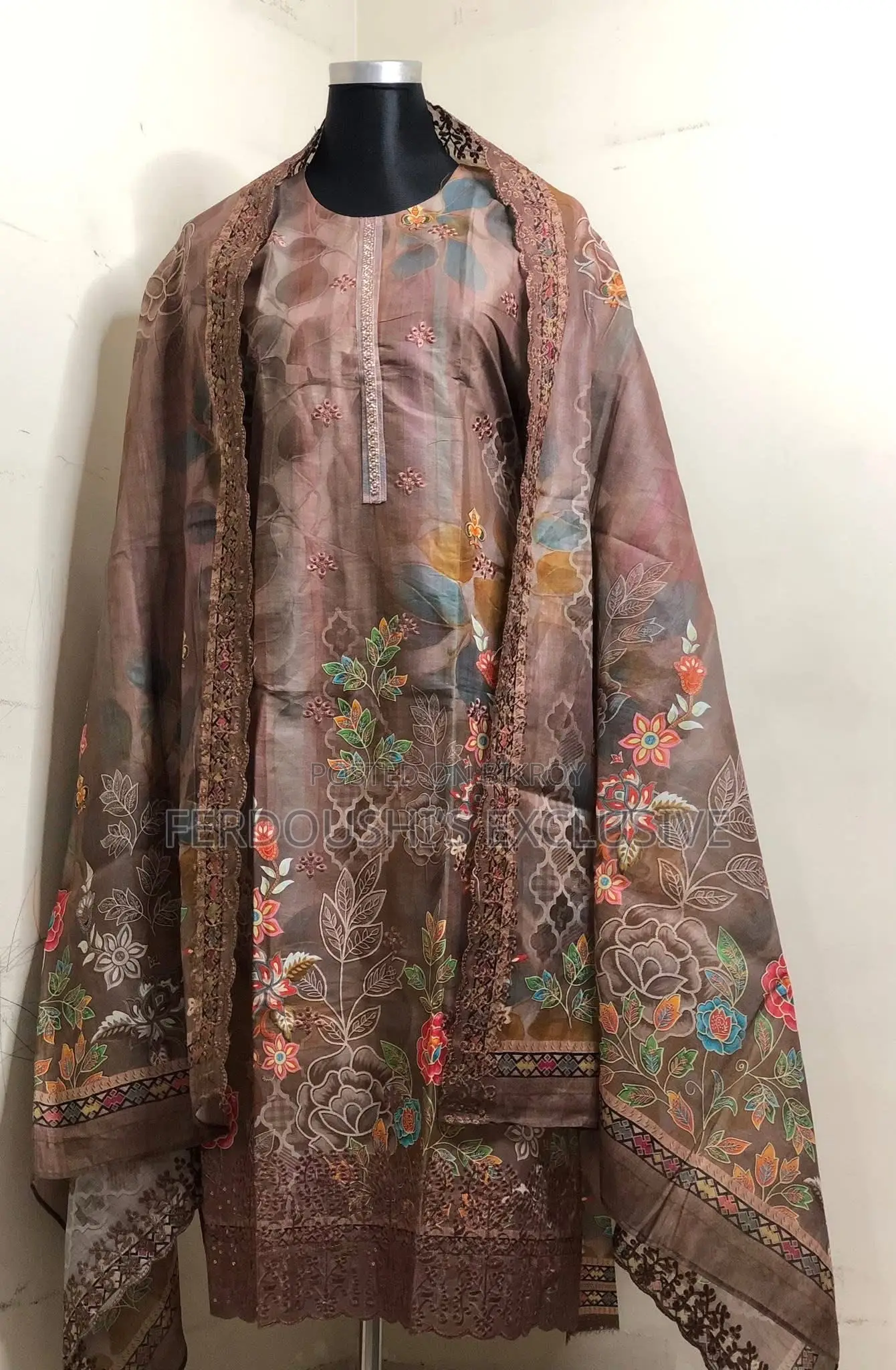 কারচুপি কটন ডিজিটাল প্রিন্ট