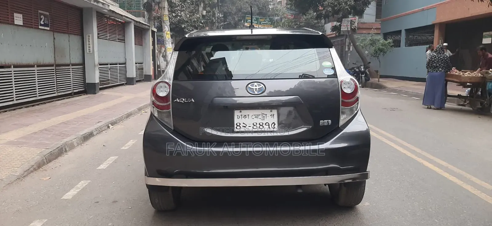 টয়োটা অ্যাকোয়া ২০১৩ গ্রে