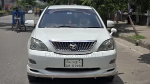 Toyota Harrier 2009 White