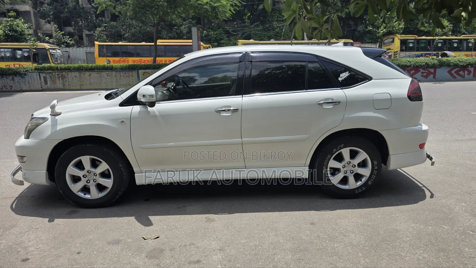 Toyota Harrier 2009 White