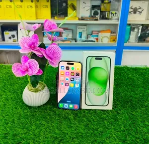 Apple iPhone 15 128 GB Green