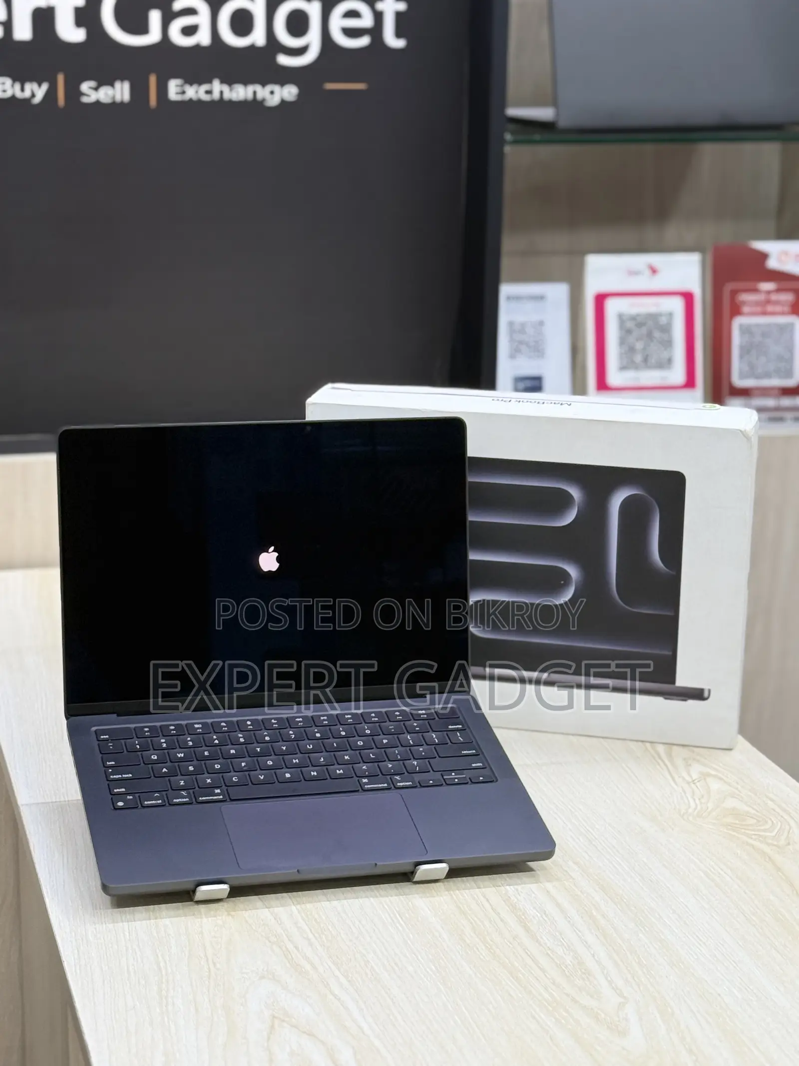 Laptop Apple MacBook Pro 2024 M4 Pro 24GB Apple M4 Pro SSD 512GB