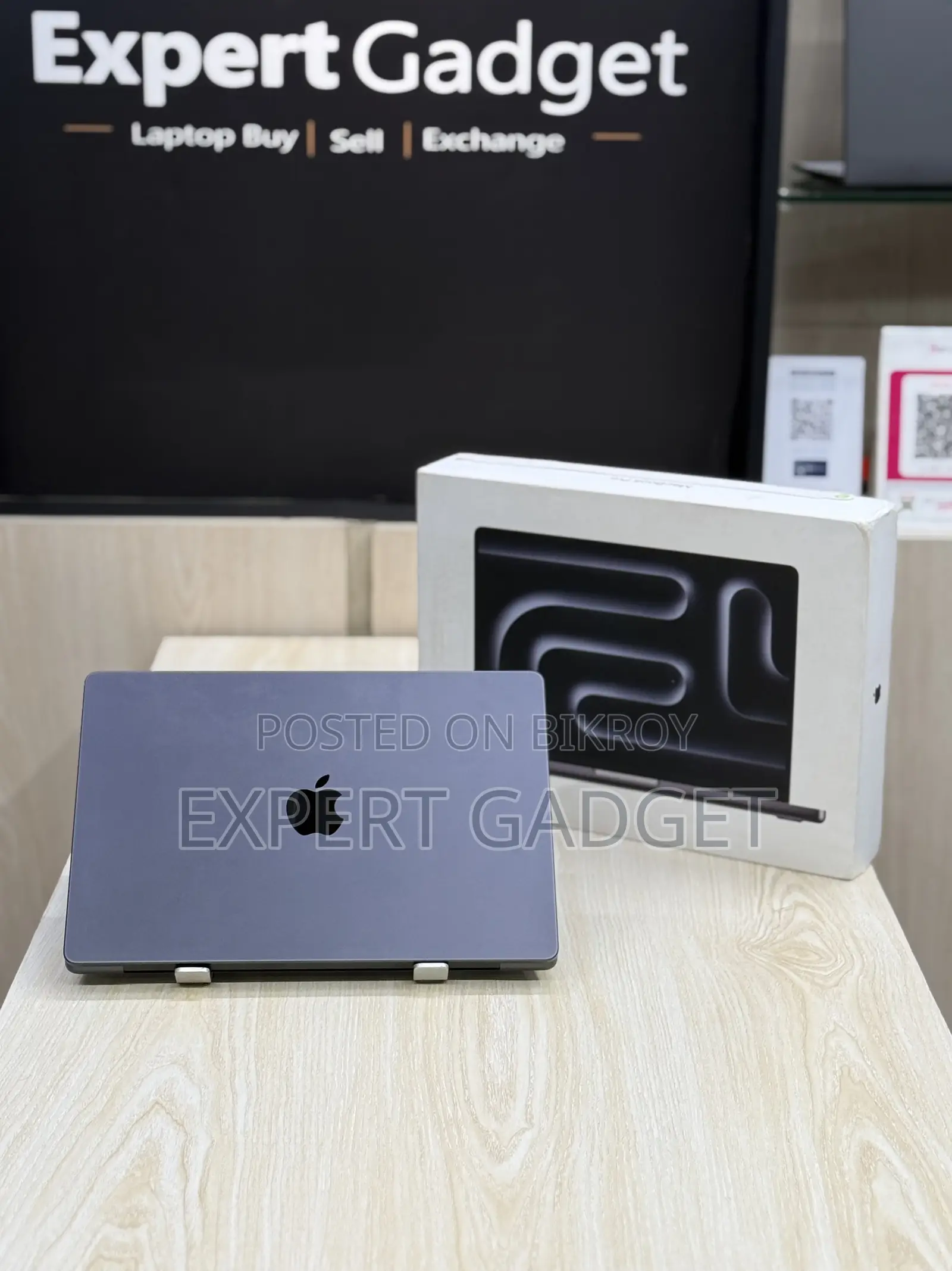 Laptop Apple MacBook Pro 2024 M4 Pro 24GB Apple M4 Pro SSD 512GB