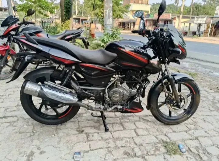 Bajaj Pulsar 150 2021 Black