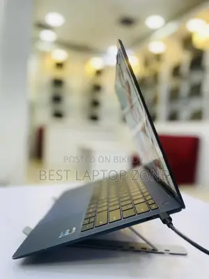 Laptop Huawei MateBook HZ-W19 16GB Intel Core i7 SSD 512GB