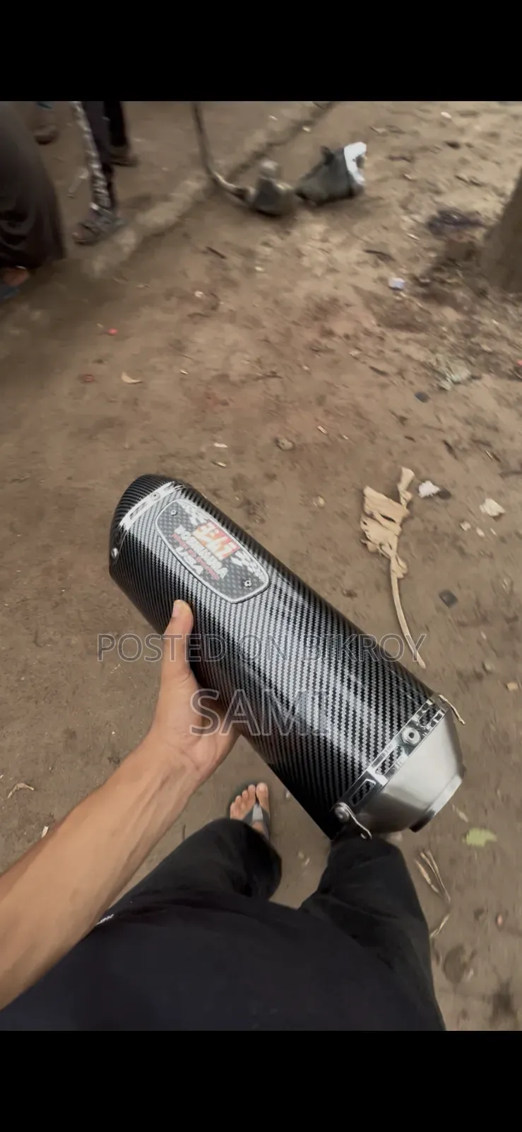 বাইকের জন্য ইয়োশিমুরা আর-৭৭ কার্বন এক্সহস্ট সাইলেন্সার (ফ্রেশ কন্ডিশন)