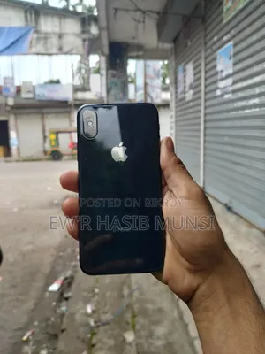 অ্যাপল আইফোন এক্সএস ৬৪ জিবি ব্ল্যাক