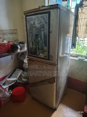 Running working fridge available. Brand new gas filled. If you want to take it, please contact