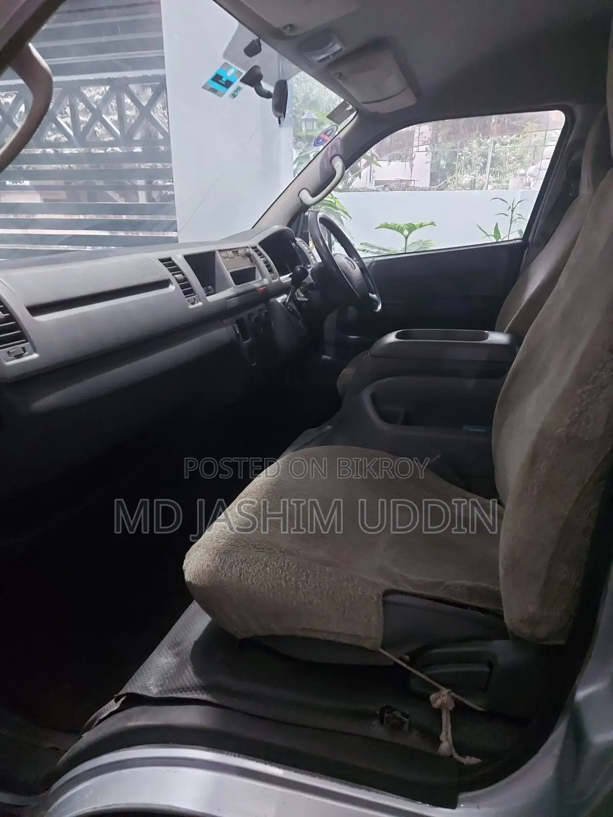 Toyota HiAce 2005 Silver