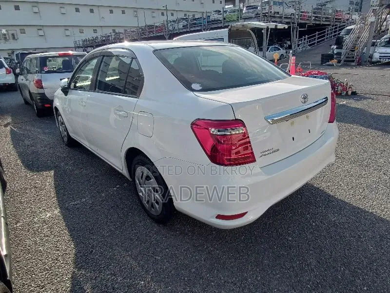 Toyota Axio 2021 White
