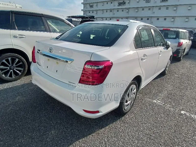Toyota Axio 2021 White
