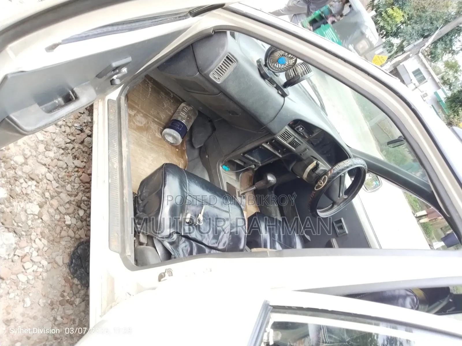 Toyota Corolla 1997 White