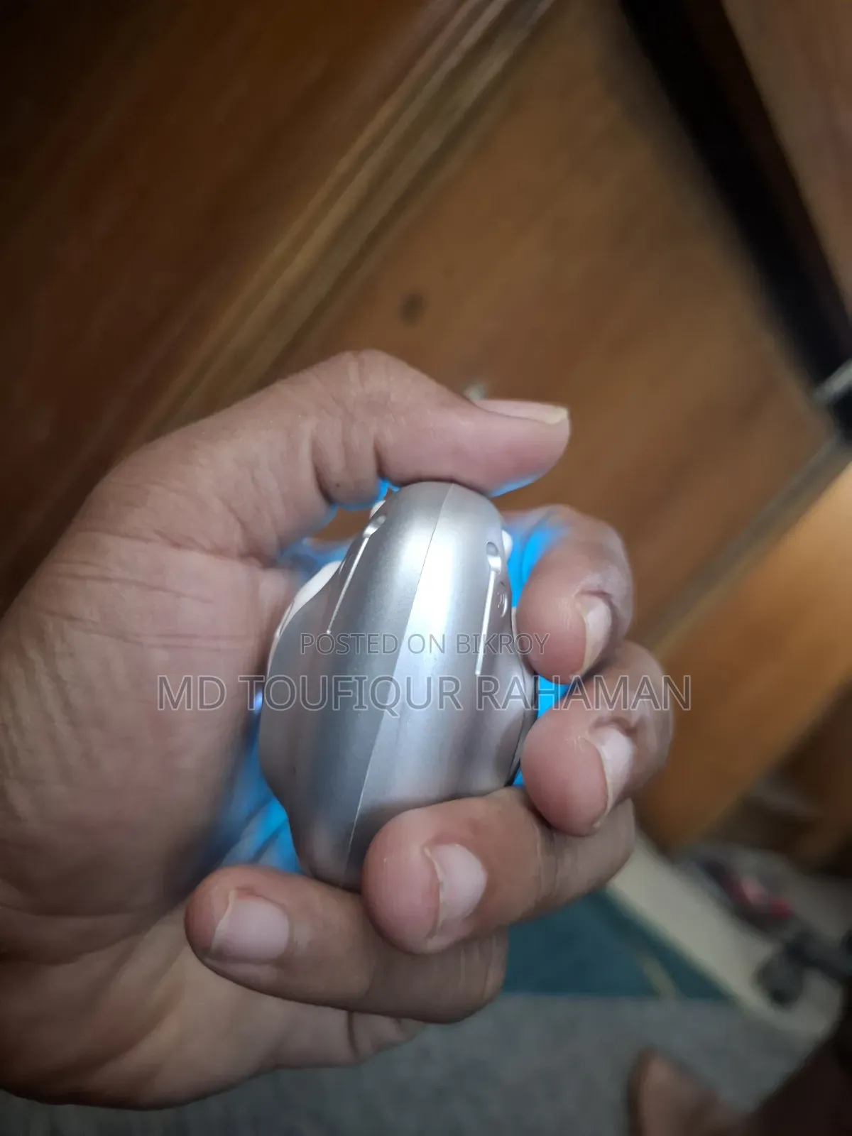 HTC Neo Earbuds