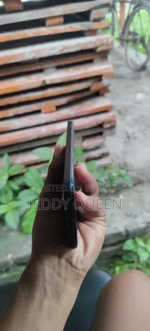 ইনফিনিক্স হট ৬০আই ২৫৬ জিবি ব্ল্যাক