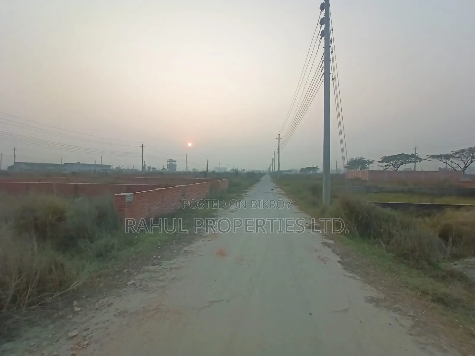 P Block { 3 Katha } Land Sale Bashundhara R/A,