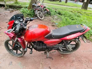 Polaris 2010 Red