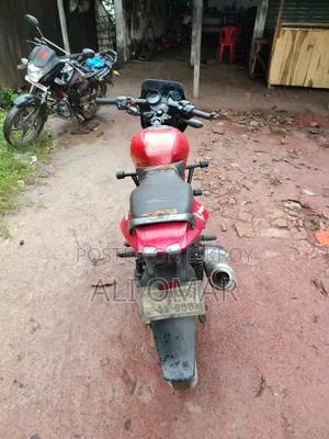 Polaris 2010 Red