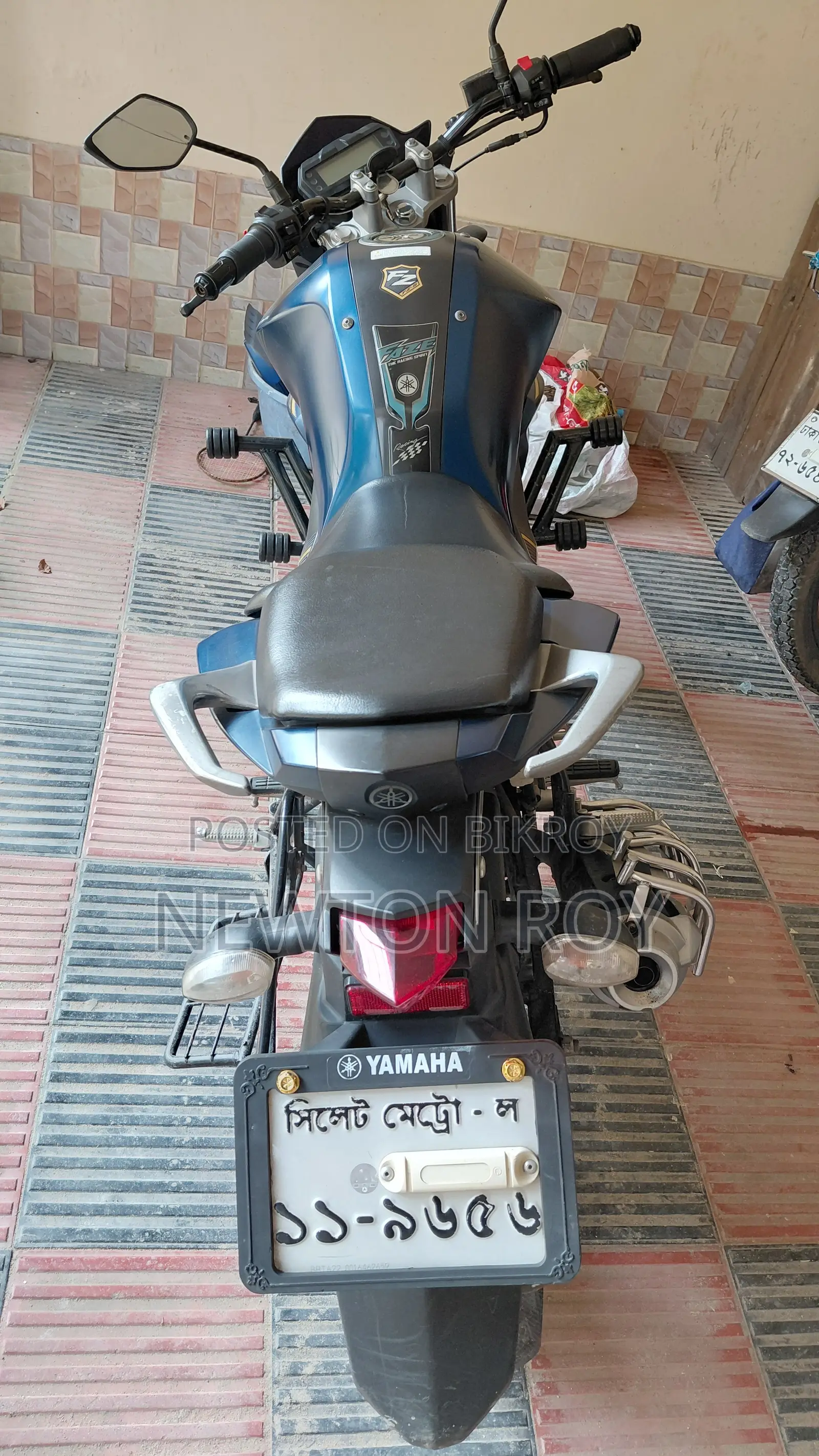 ইয়ামাহা এফজেডএস ভি২ ২০২২ ব্লু