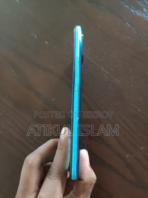রিয়েলমি সি১৭ ১২৮ জিবি নীল
