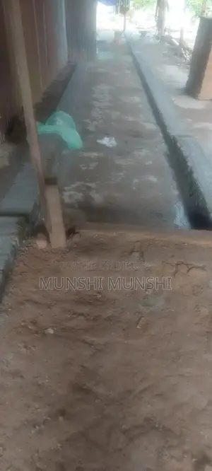 ৬ শতাংশ জমি বিক্রয় হবে। খাগদী বাসস্ট্যান্ড, মাদারীপুর
