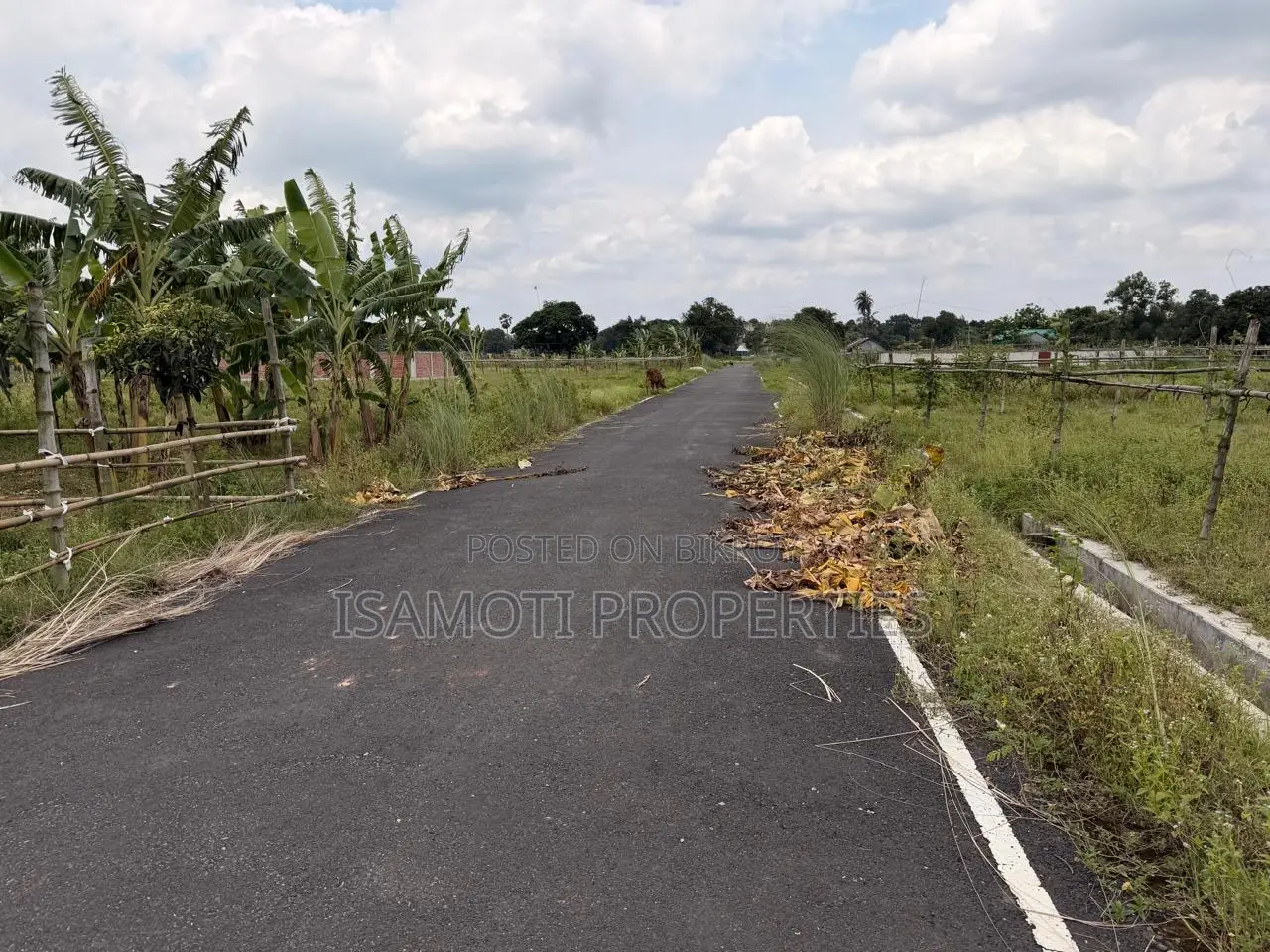 পূর্বাচল সেক্টর ২৮ এ ৩ কাঠা প্লট বিক্রয়ের জন্য
