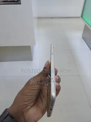 স্যামসাং গ্যালাক্সি জে৭ ১৬ জিবি গোল্ড