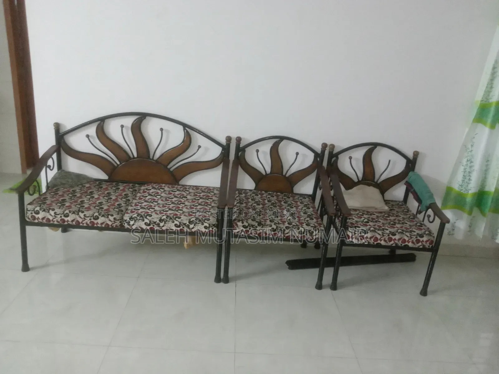 বিক্রির জন্য সোফা