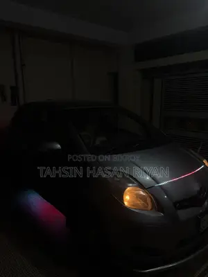 টয়োটা ভিটজ ২০০৮ সিলভার