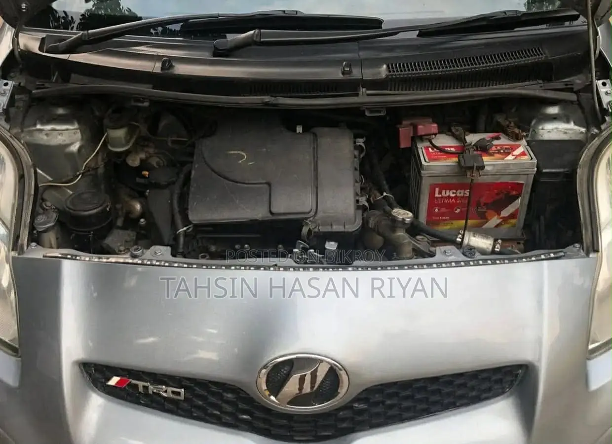 টয়োটা ভিটজ ২০০৮ সিলভার