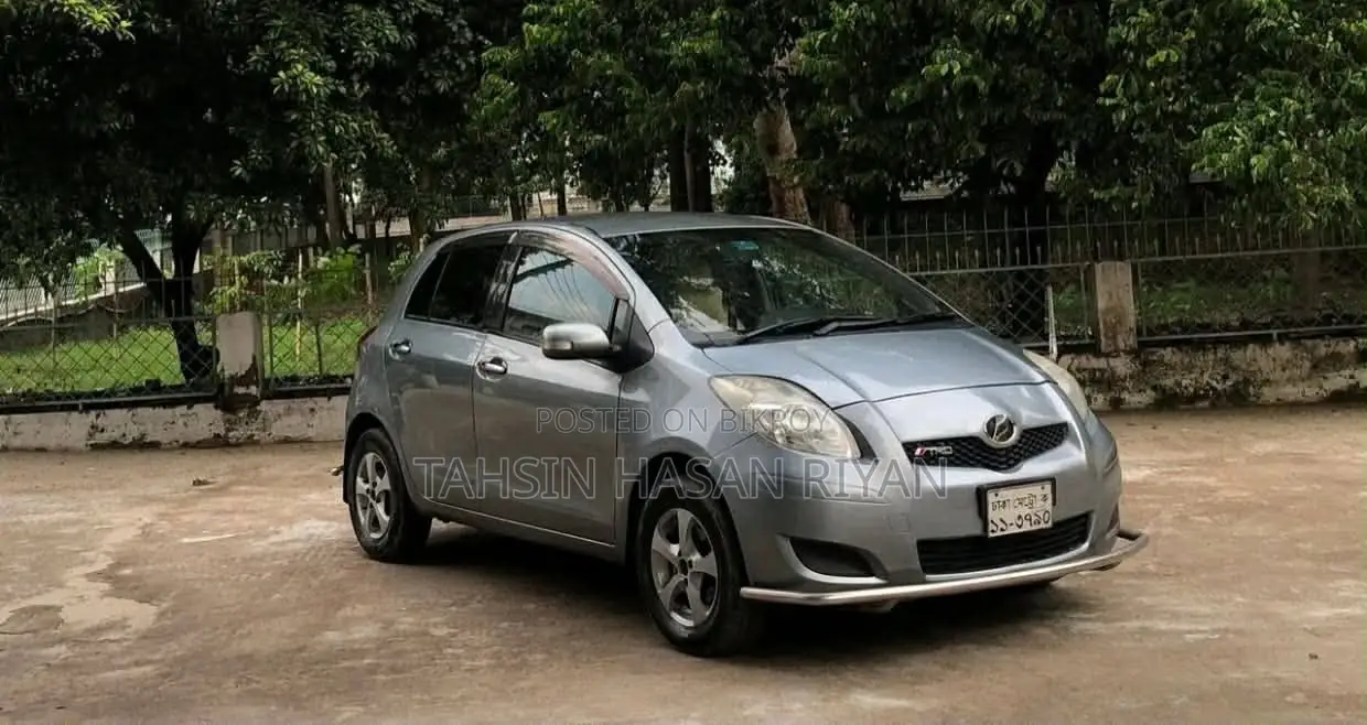 টয়োটা ভিটজ ২০০৮ সিলভার