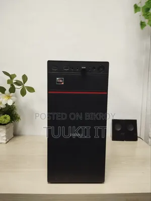 Desktop Computer 8GB AMD Ryzen 5 SSD 256GB