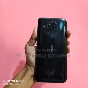 Nokia 64 GB Green