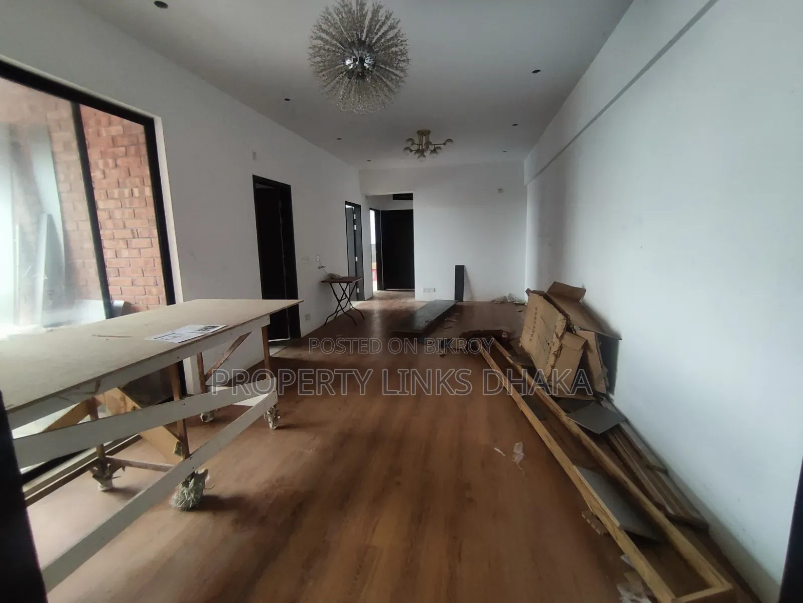 বসুন্ধরার পাশে বারিধারায় ৩ বেডরুমের অ্যাপার্টমেন্ট বিক্রয়ের জন্য