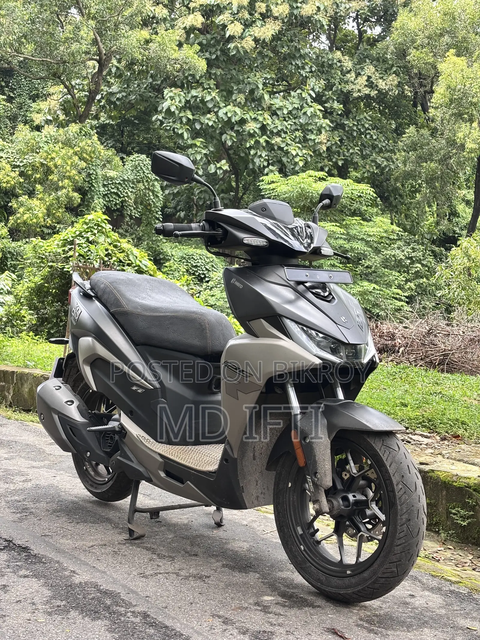 নতুন হিরো জুম ১২৫ ২০২৫ ব্ল্যাক
