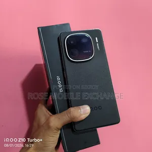 iQOO 256 GB Black
