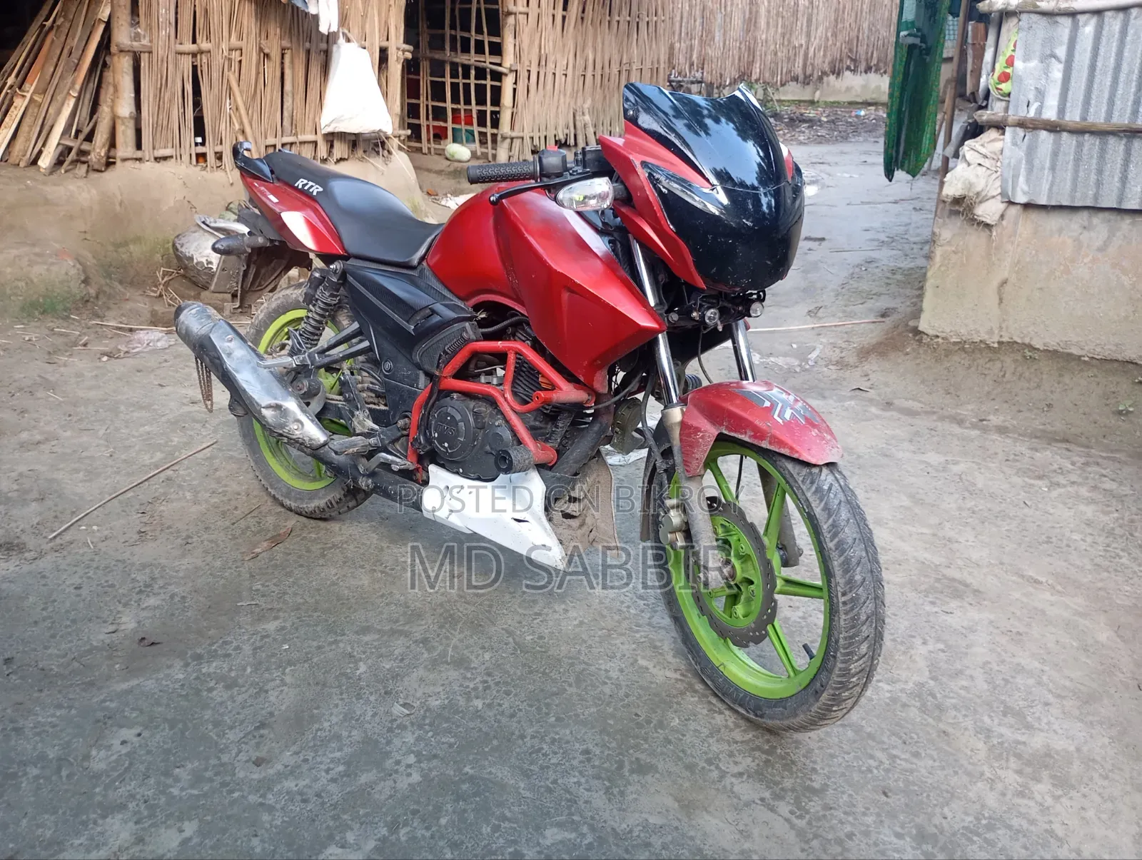TVS Apache RTR 160 2V 2018 Red