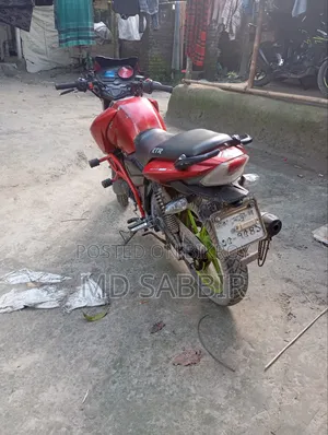 TVS Apache RTR 160 2V 2018 Red