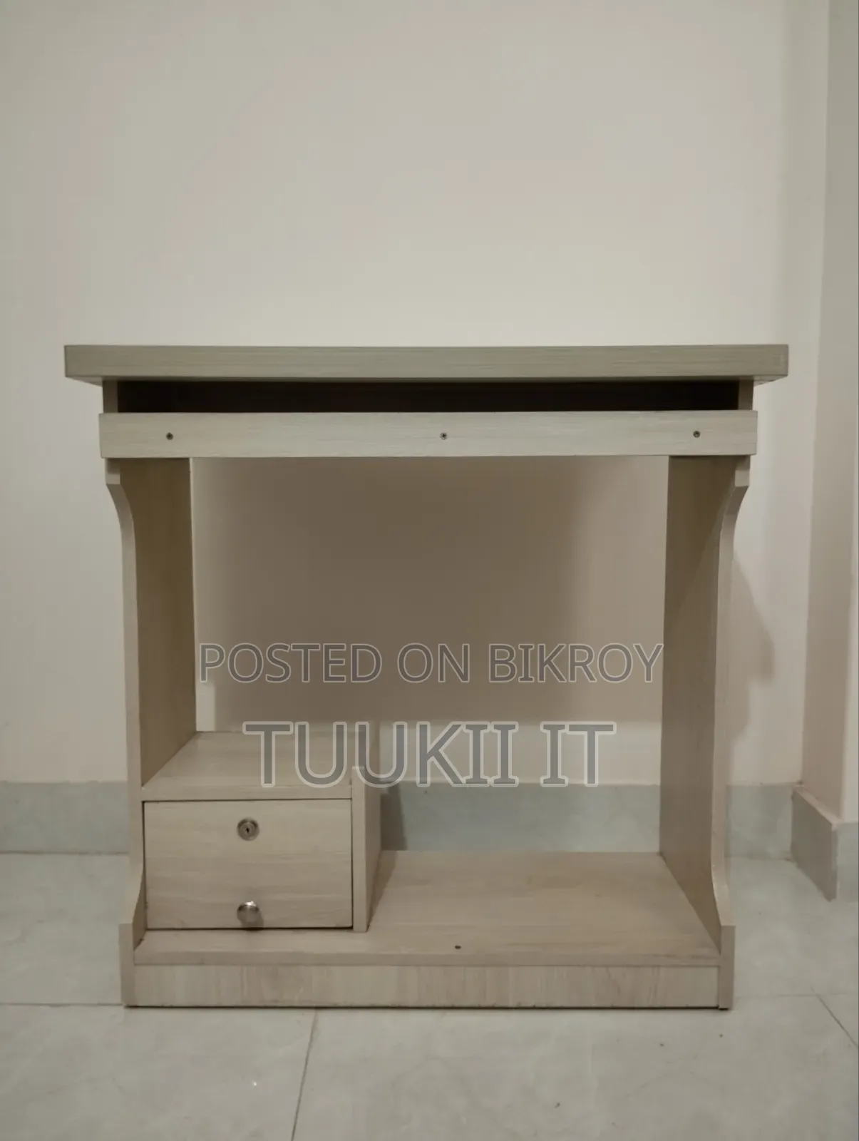 Computer Table