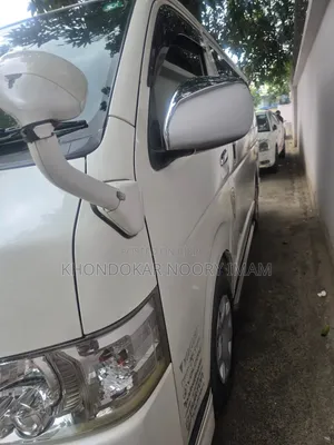টয়োটা লাইট-এস ২০১৭ পার্ল