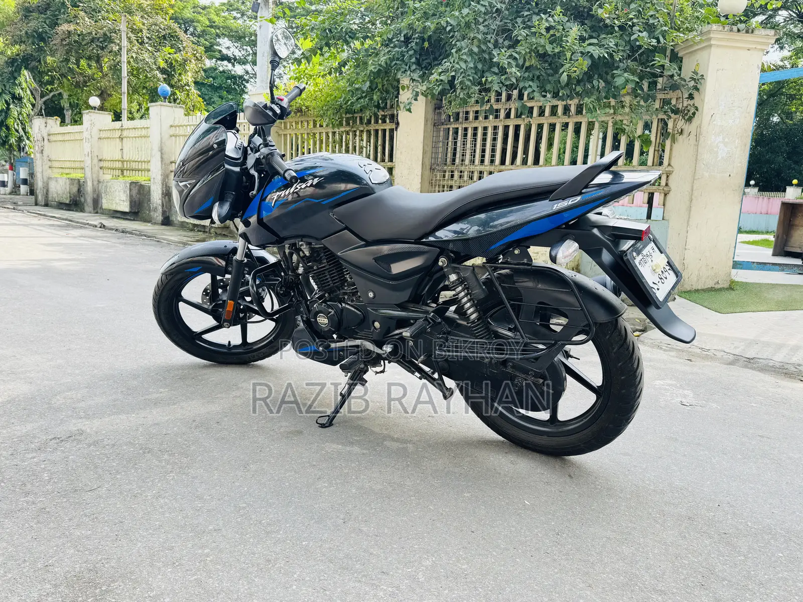 Bajaj Pulsar 150 2023 Black