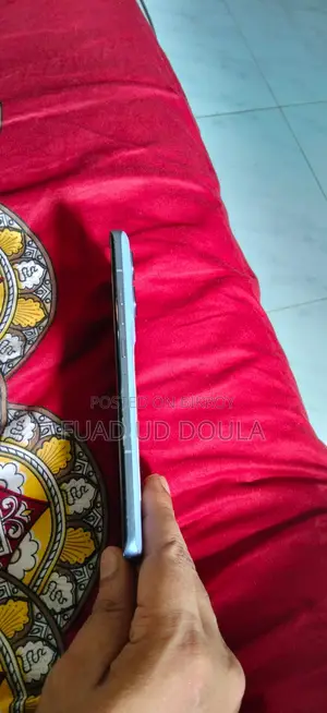 মোটোরোলা এজ ৫০ প্রো ২৫৬ জিবি