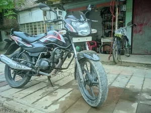টিভিএস মেট্রো ২০১৭ ব্ল্যাক