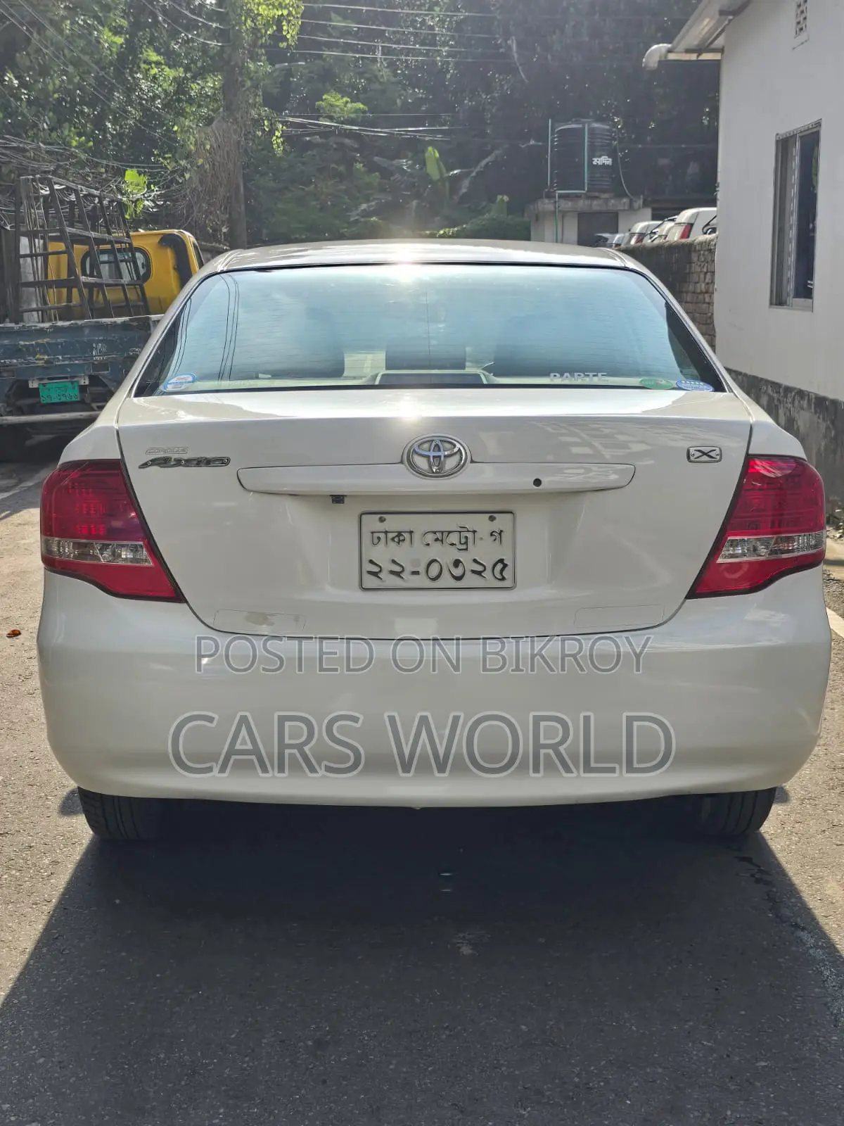 Toyota Axio 1.5 G Two-Wheel Drive 2010 Pearl